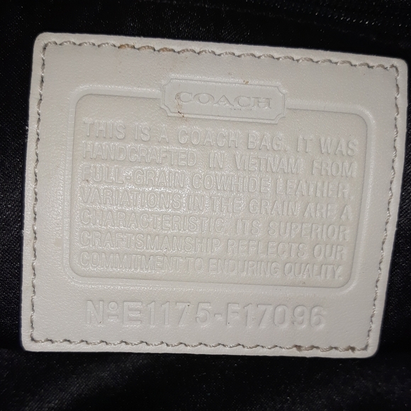 Coach purse - Picture 4 of 5